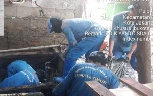 Pasca Dilanda Banjir Pemkot Jakarta Timur Baru Kerahkan Pasukan Biru SDA Kecamatan Cakung