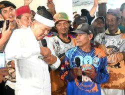 Tukang Becak Terima Kompensasi, Bupati Imron Apresiasi Langkah Pemprov Jabar