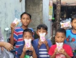 Ramadan 2026 : PW MIO Indonesia DKI Jakarta Gelar Aksi Bagi Takjil di Jalan Pedati Selatan