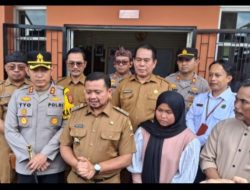 Anak Pemulung Viral Masuk Sekolah, Kapolres dan Bupati Sumedang Turun Langsung Dampingi