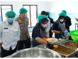 Kunjungan Tim Wasrik Itwasda Polda Jabar ke SPPG Paseh Kidul 2, Pastikan Program Makan Bergizi Gratis Berjalan Optimal