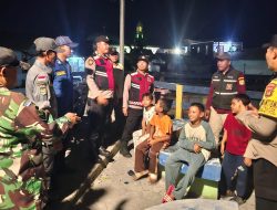 Patroli Gabungan Brimob dan Polres Jaktim Gagalkan Tawuran, Celurit 2 Meter Disita