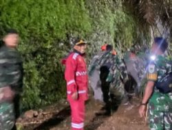 Longsor dan Pohon Tumbang Tutup Jalur Bandung–Cirebon, Polres Sumedang Lakukan Penanganan Cepat