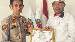Dinilai Berhasil Jaga Kondusivitas, Kapolsek Purwasari Dianugerahi Gelar Warga Kehormatan Paguyuban Sorban 