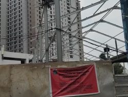 Bangunan Berstatus Disegel Kembali Dibangun, Proyek Lapangan Padel di Cengkareng Timur Tuai Pertanyaan