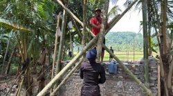 Dukung Mobilitas Warga, Satbrimob Polda Banten Revitalisasi Jembatan di Bayah