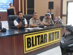 Polres Blitar Kota Amankan Tiga Tersangka Perampasan Modus Jebak Korban Lewat Aplikasi Kencan