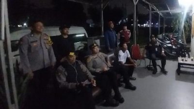 Perkuat Sinergitas & Sampaikan Pesan Kamtibmas, Polsek Kawasan Muara Baru Nonton Bareng Piala Dunia 2026