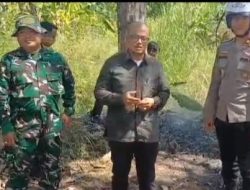 Forkopimcam Ujung jaya Padamkan Karhutla di Lahan Perhutani