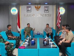 Wujudkan Keamanan yang Kokoh, Kapolres Cirebon Kota dan Komandan Lanal Cirebon Perkuat Soliditas TNI-Polri di Wilayah Cirebon