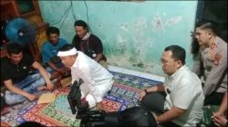 Gubernur Jawa Barat, H. Dedi Mulyadi, dan Kapolres Indramayu mengunjungi keluarga korban kecelakaan lalu lintas di Jalan Pantura Indramayu