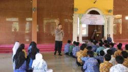 Tanamkan Nilai Luhur dan Kesadaran Hukum Polsek Dukupuntang Laksanakan Penyuluhan Kamtibmas di Masa Pengenalan Lingkungan Sekolah