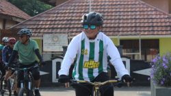 Menanam Empat Pilar Kehidupan Bermasyarakat, Bupati Dian Ajak Warga Kuningan Wujudkan Bersih Sehat Peduli Damai Lewat Gerakan Jumat Bersepeda  