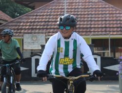 Menanam Empat Pilar Kehidupan Bermasyarakat, Bupati Dian Ajak Warga Kuningan Wujudkan Bersih Sehat Peduli Damai Lewat Gerakan Jumat Bersepeda  