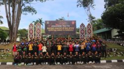 Perkuat Sinergitas di Tapal Batas, Satgas Pamtas Yonarmed 13/Nanggala Pos Kotis Gelar Olahraga Bersama dan Syukuran HUT Ke-64.