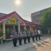 Menjaga Nyala Pelayanan Tanpa Putus Kanit Samapta Pimpin Serah Terima Tugas Jaga Mako Polsek Pabedilan  