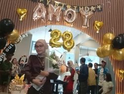 Hermawati Amoy Rayakan Ulang Tahun ke- 28 Bersama Keluarga dan Sahabat di Motiv 8 Coffe & Eatery