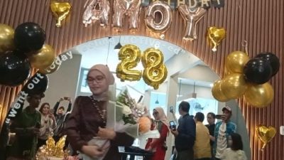 Hermawati Amoy Rayakan Ulang Tahun ke- 28 Bersama Keluarga dan Sahabat di Motiv 8 Coffe & Eatery