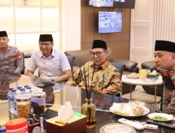 Perkuat Sinergi Ulama dan Polri, Ketua MUI Jakarta Utara Kunjungi Polres Pelabuhan Tanjung Priok dan Pimpin Doa Bersama