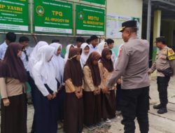 Cegah Kenakalan Remaja, Kapolsek Arjawinangun Berikan Pembinaan dan Penyuluhan Hukum kepada Pelajar SMP YASRI Tegalgubug Lor