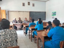 Lewat Program Police Goes to School, Polsek Depok Edukasi Pelajar SMK PGRI Plumbon Soal Keselamatan dan Stop Perundungan