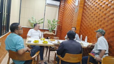 Konferensi Pers di Cafe Lucky Purwodadi, PRI Umumkan Penundaan Pembentukan DPC