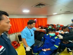 Polda Jatim Terjunkan 30 Personel SAR Polairud dan Almatsus, Evakuasi Korban KMP Mutiara Sentosa 2