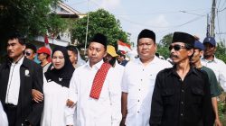Gunawan Resmi Daftar Bakal Calon Kepala Desa Sumberurip Diantar Keluarga Dan Ratusan Pendukung ke Meja Panitia