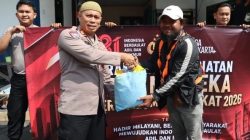Polres Pelabuhan Tanjung Priok Gelar Kerja Bakti dan Pengecatan Fasilitas Umum Bersama Masyarakat 
