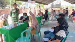 Wujud Kepedulian kepada Masyarakat, TMMD ke-129 Kodim 0620/Kabupaten Cirebon Berikan Pengobatan Gratis di Desa Luwung Kencana