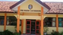 Main Hakim Sendiri: Kepala Sekolah SMKN 1 Jatibarang Dinilai Arogan, Murid Kelas XI Dikeluarkan Tanpa Prosedur