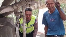 Iptu Bayu Ferdian Fembriano Induk PJR BSD Korlantas Polri Membantu Seorang Kakek Berumur 70 Tahun Mengalami Kerusakan Mobil di Tol BSD 