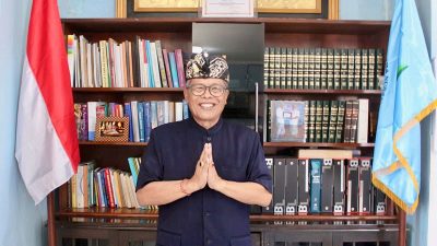 Dari Anak Petani hingga Bangun Sekolah, Kisah Inspiratif I Wayan Suaba