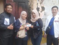 DPRD DKI Josephine Simanjuntak Bersama PSI Salurkan Bantuan untuk Warga Terdampak Kebakaran Pisangan Baru