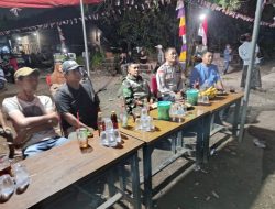 Bhabinkamtibmas dan Babinsa Amankan Peringatan HUT ke-81 RI di Desa Tuk: Sosialisasikan Siskamling, Perkuat Jaga Rawat Jawa Barat