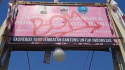 Jembatan Gantung Pramuka: Penghubung Dua Provinsi yang Harus Segera Diganti Jembatan Permanen  