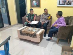 Jaga Rawat Jawa Barat : Bhabinkamtibmas dan Babinsa Ajak Warga Kedawung Perkuat Kerukunan dan Keamanan Lingkungan