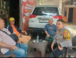 Bhabinkamtibmas Kranji Polsek Bekasi Barat Patroli Sambangi Warga, Pastikan Wilayah Aman