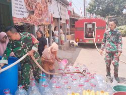 TNI Hadir di Tengah Warga, 5.000 Liter Air Bersih Mengalir ke Kedung Krisik Utara