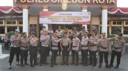 Kapolres Cirebon Kota Apresiasi Pengabdian Dua Personel dalam Upacara Kenaikan Pangkat Pengabdian