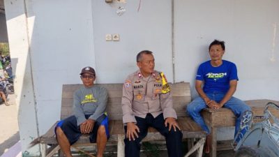 Bhabinkamtibmas Karangkendal Sambangi Warga, Sampaikan Pesan Kamtibmas dan Ajak Warga Bersama Jaga Keamanan Lingkungan