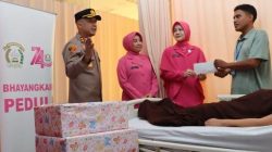 Kapolres Pelabuhan Tanjung Priok Sambangi Korban Kebakaran Muara Angke di RS Duta Indah, Wujud Kepedulian Polri dan Bhayangkari