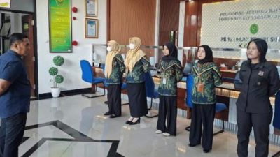 Gelar Briefing Rutin PTSP, Pengadilan Negeri Sumber Pastikan Pelayanan Prima Bagi Masyarakat Pencari Keadilan