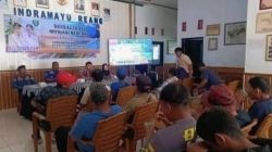 Damkar Indramayu Edukasi Warga Desa Tambak Tentang Kebakaran Lahan