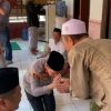 Kapolres Cirebon Kota Sholat Jumat di Masjid Al-Ichsan Argasunya, Perkuat Silaturahmi dengan Tokoh Agama dan Masyarakat