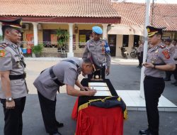 Polres Cirebon Kota Gelar Sertijab Kapolsek Lemahwungkuk dan Pelantikan Kapolsek Mundu: Segarkan Organisasi, Jaga Kesinambungan Tugas