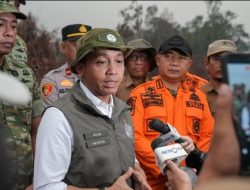 Penegakan Hukum Karhutla, Menhut Raja Antoni Segel Lokasi di Lapangan