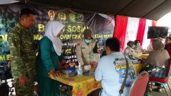 TNI Hadir untuk Rakyat, Kodim 0614/Kota Cirebon Layani Pemeriksaan dan Pengobatan Gratis di Pasar Jagasatru