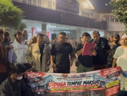 Kini Aliansi Laskar Mahasiswa Bogor Beriman (ALMBB) Turun Ke Jalan di Depan Kantor Bupati Bogor,Lanjutkan Aksi Sebelum nya.