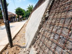 Senderan Tanggul BBWS di Lohbener Dipertanyakan, Papan Informasi Tak Terpasang 